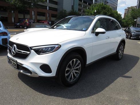 Used 2026 Mercedes-Benz GLC 300 4MATIC image 1