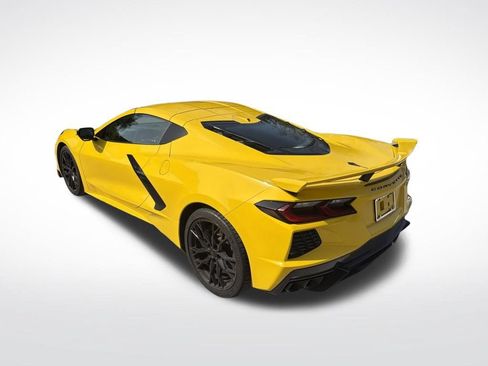 Used 2025 Chevrolet Corvette Stingray Preferred Cpe w/ Z51 Performance Package RWD image 7