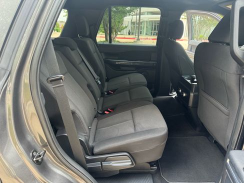 Used 2021 Ford Expedition XL image 18
