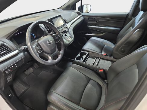 Certified 2024 Honda Odyssey Sport image 13