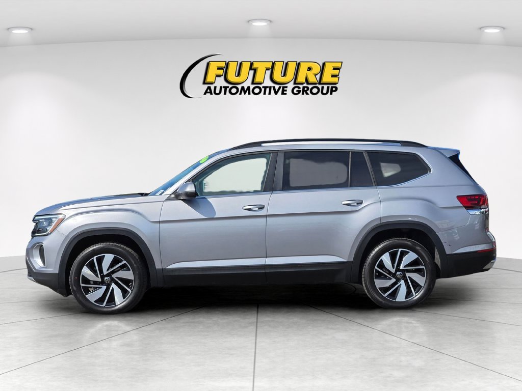 Used 2025 Volkswagen Atlas SE FWD image 7