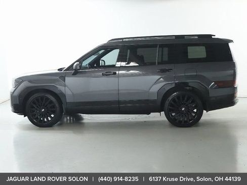 Used 2025 Hyundai Santa Fe Calligraphy AWD/4WD image 4