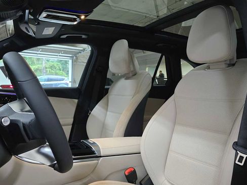 New 2026 Mercedes-Benz GLC 300 4MATIC image 21