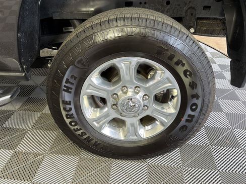 Used 2025 RAM 2500 Big Horn AWD/4WD image 17