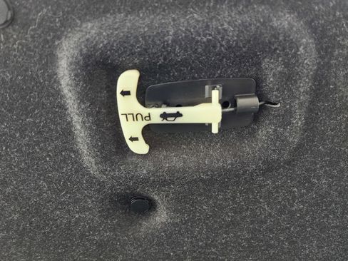 Used 2023 Nissan Sentra SV image 28