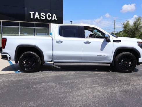 New 2026 GMC Sierra 1500 Denali w/ Denali Reserve Package AWD/4WD image 8
