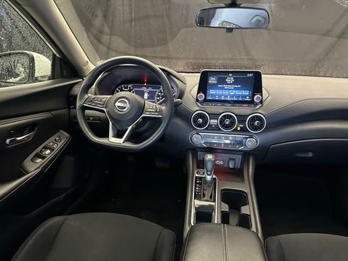 Used 2024 Nissan Sentra SV FWD image 19
