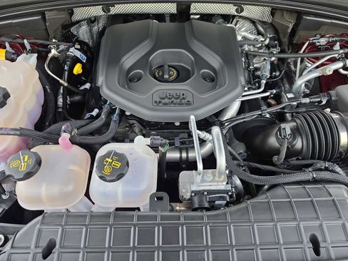 Used 2023 Jeep Grand Cherokee 4WD 4xe w/ Luxury Tech Group II image 13