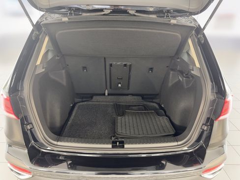 Used 2023 Volkswagen Taos SE w/ Panoramic Sunroof Package FWD image 28