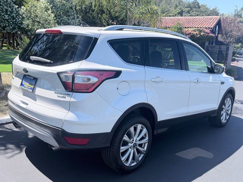 Used 2018 Ford Escape Titanium AWD/4WD image 6