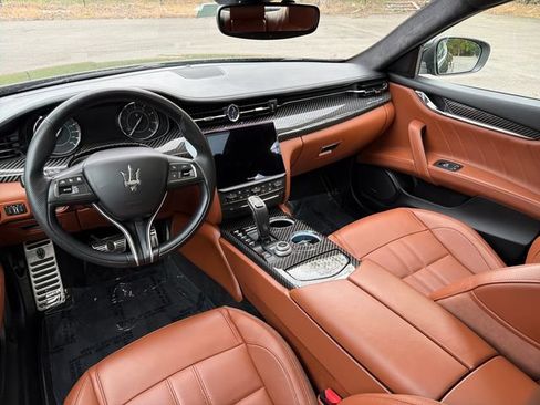 Used 2023 Maserati Quattroporte Modena Q4 AWD/4WD image 19