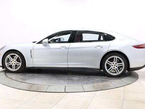 Used 2018 Porsche Panamera 4S Executive w/ Carbon Fiber Interior Package AWD/4WD image 8