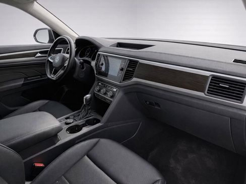 Used 2021 Volkswagen Atlas SE image 9