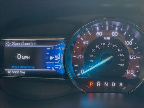 Used 2017 Ford Explorer Limited AWD/4WD image 16