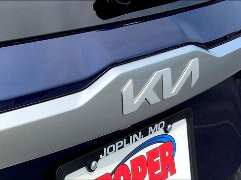 Used 2023 Kia Seltos EX image 30