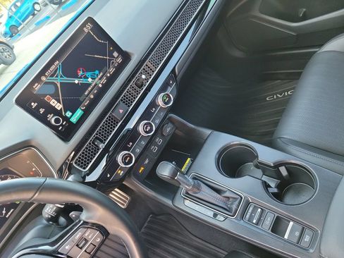 Certified 2024 Honda Civic Sport Touring image 37