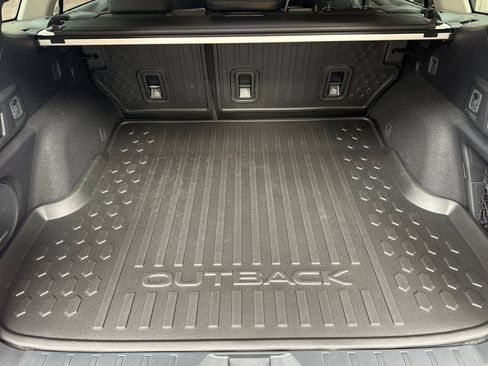 Used 2025 Subaru Outback Onyx Edition image 20