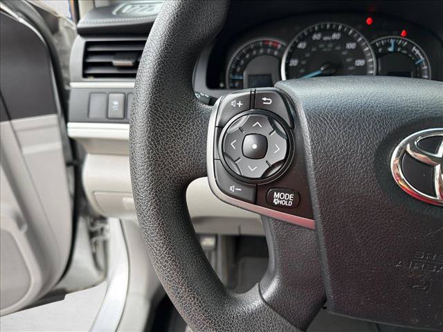 Used 2014 Toyota Camry LE FWD image 16