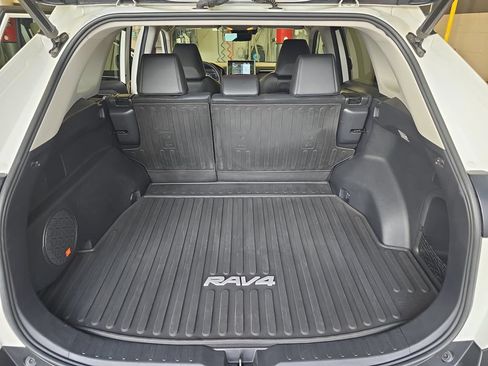 Used 2020 Toyota RAV4 Limited w/ Limited Grade Weather Package AWD/4WD image 13