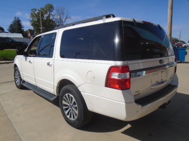 Used 2017 Ford Expedition EL XLT w/ Equipment Group 202A AWD/4WD image 3