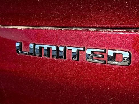 Used 2022 Jeep Grand Cherokee L Limited image 12