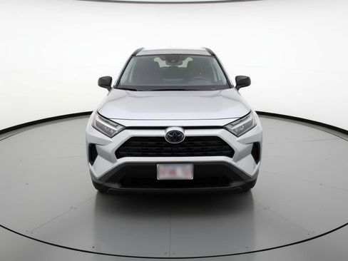 Used 2025 Toyota RAV4 LE image 2