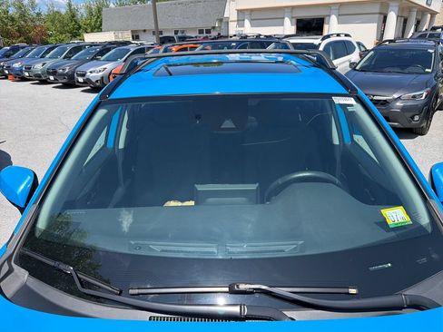 Used 2021 Toyota RAV4 XLE w/ Convenience Package AWD/4WD image 6