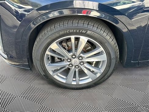 Used 2021 Cadillac XT6 Premium Luxury image 31