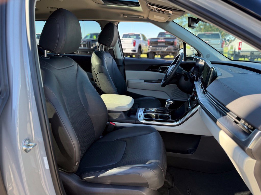 Used 2024 Kia Carnival SX Prestige FWD image 15