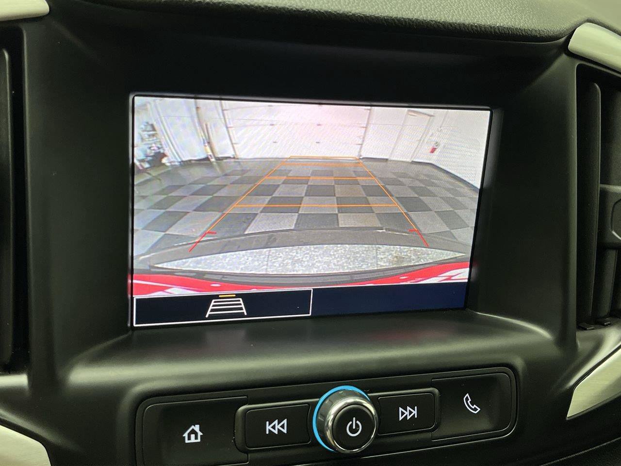 Used 2023 GMC Terrain SLE w/ Driver Convenience Package AWD/4WD image 5