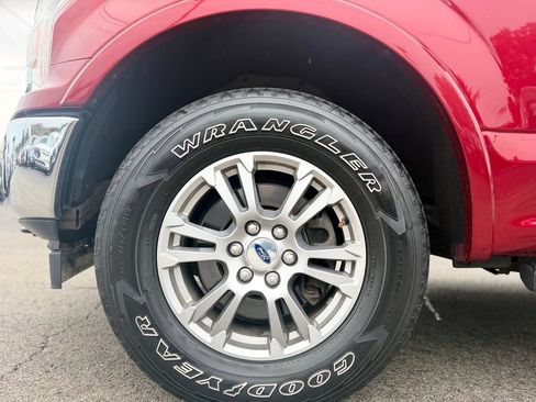 Used 2018 Ford F150 Lariat w/ Trailer Tow Package AWD/4WD image 3