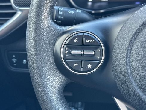 Used 2024 Kia Soul LX w/ Option Group 015 FWD image 25