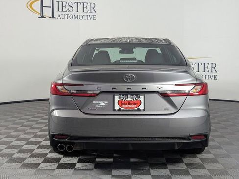 Used 2025 Toyota Camry SE FWD image 6