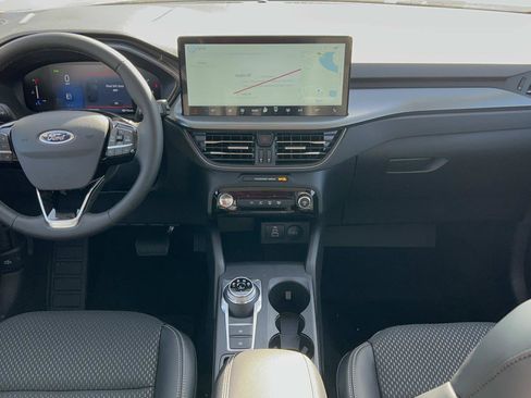 New 2025 Ford Escape SE image 9