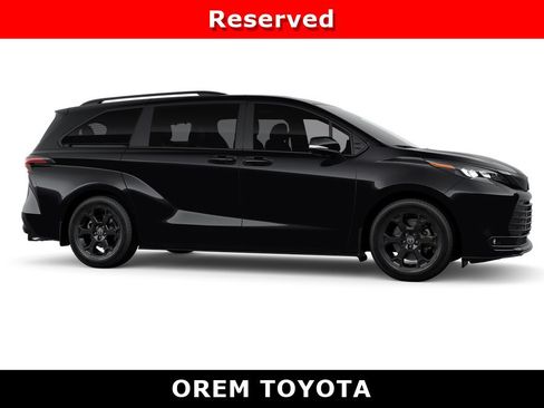 New 2026 Toyota Sienna XLE Woodland Edition AWD/4WD image 13