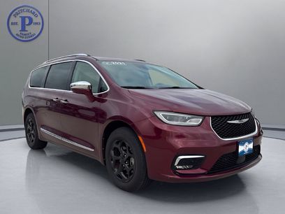 Used 2021 Chrysler Pacifica Limited w/ Premium & Safety Sphere Group