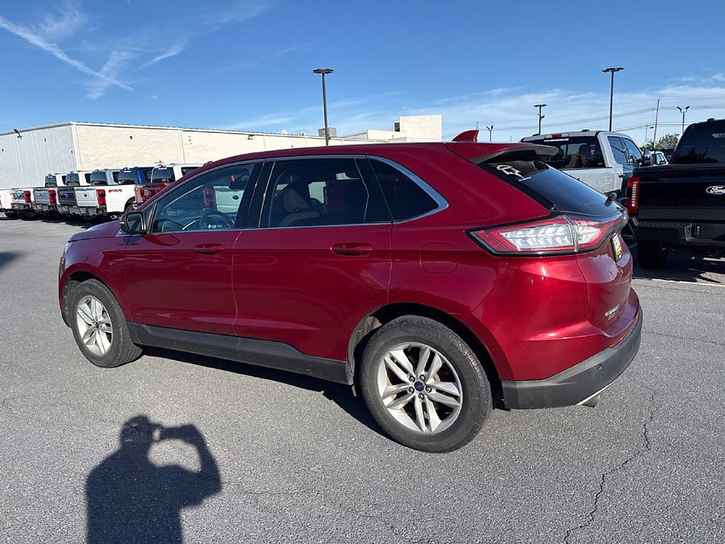 Used 2017 Ford Edge SEL w/ Equipment Group 201A AWD/4WD image 3