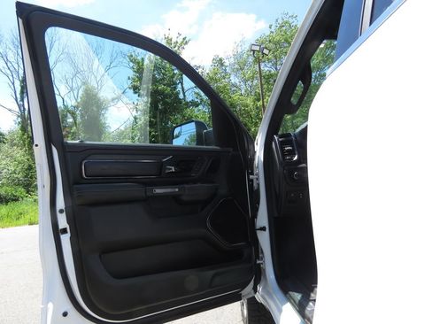 Used 2022 RAM 1500 Limited AWD/4WD image 9