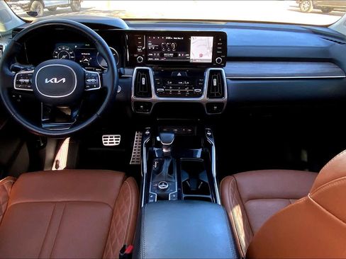 Used 2022 Kia Sorento SX Prestige w/ Rust Color Package image 15