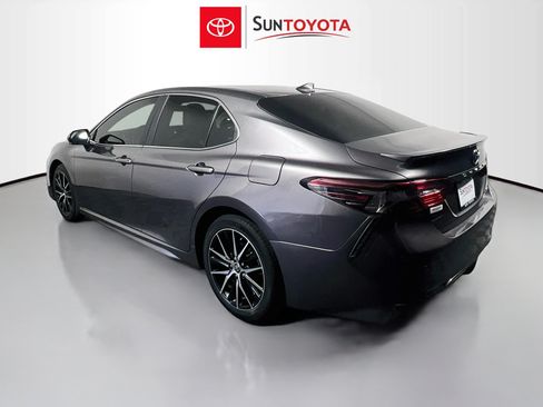 Used 2023 Toyota Camry SE FWD image 6