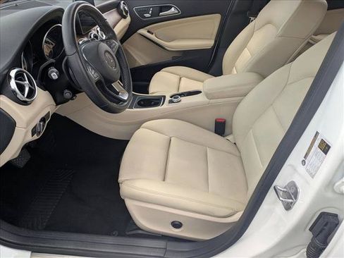 Used 2019 Mercedes-Benz GLA 250 image 13