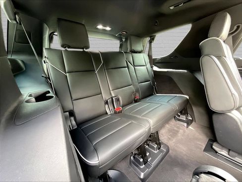 Used 2023 Cadillac Escalade Sport w/ LPO, ONYX Package AWD/4WD image 22