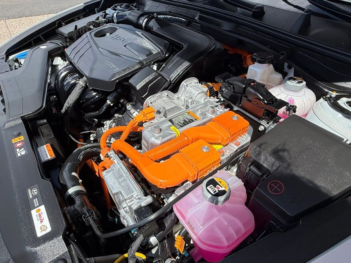 Used 2025 Hyundai Sonata SEL FWD image 23