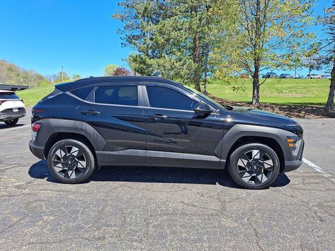 Used 2024 Hyundai Kona SEL AWD/4WD image 17