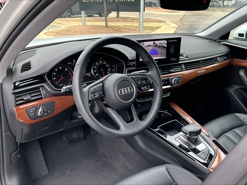 Used 2023 Audi A4 2.0T allroad Premium w/ Convenience Package AWD/4WD image 18