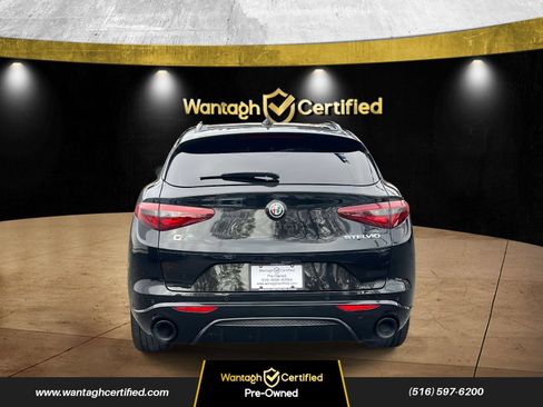 Used 2023 Alfa Romeo Stelvio Veloce image 5