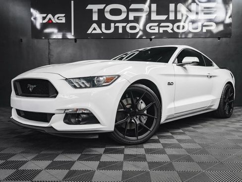 Used 2015 Ford Mustang GT Premium RWD image 2