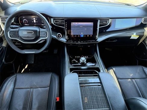 Used 2022 Jeep Wagoneer Series II image 10