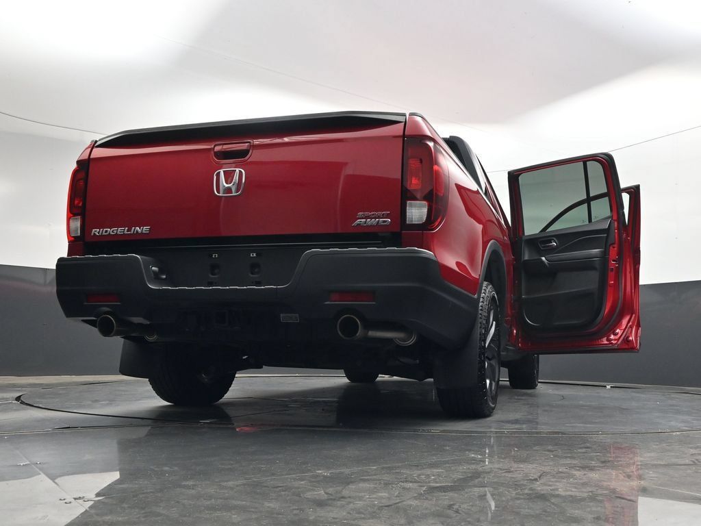 Used 2023 Honda Ridgeline Sport image 39