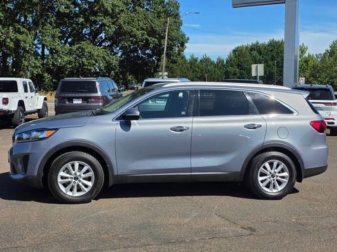 Used 2020 Kia Sorento LX w/ LX I4 Convenience Package image 6